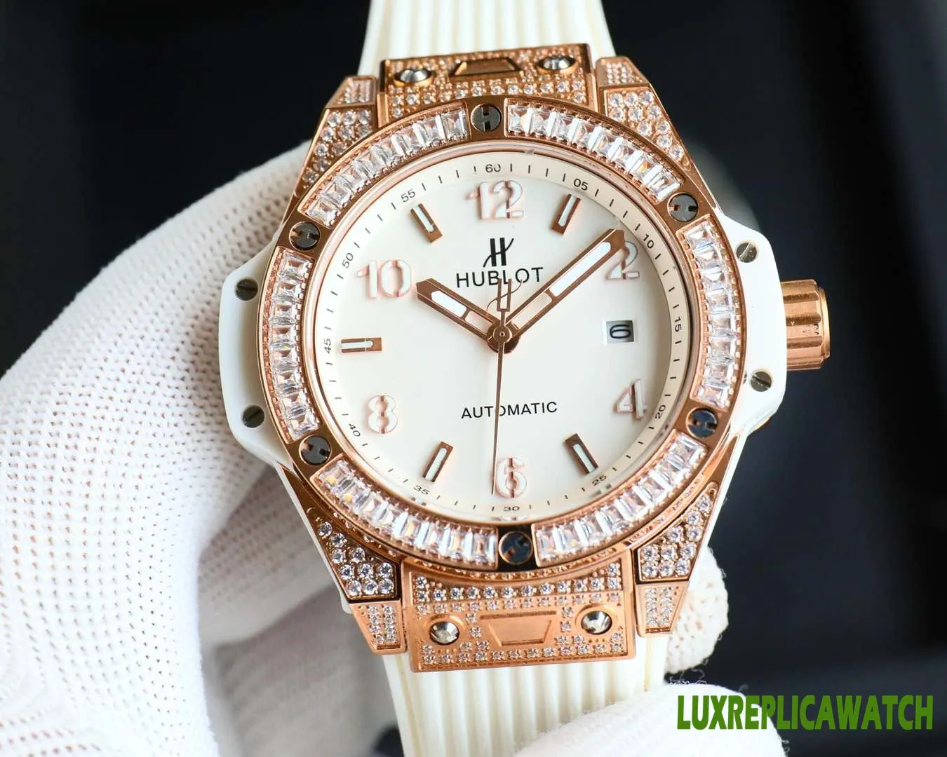 Hublot Big Bang Replica Watches 41mm Womens White Dial Rubber Strap 1:1 Clone Watch