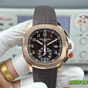 Patek Philippe Aquanaut Replica Watches 42.2mm Mens Brown Dial Rubber Strap 1:1 Clone Watch