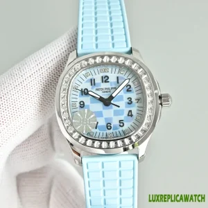 Patek Philippe Aquanaut Replica Watches 35.6mm Womens Blue Dial Rubber Strap 1:1 Clone Watch