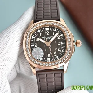 Patek Philippe Aquanaut Replica Watches 35.6mm Womens Black Dial Rubber Strap 1:1 Clone Watch