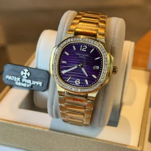 Patek Philippe Nautilus Replica Watches 35mm Womens Purple Dial Metal Bracelet 1:1 Clone Watch