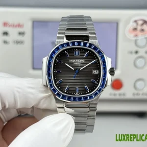 Patek Philippe Nautilus Replica Watches 35.2mm Womens Grey Dial Metal Bracelet 1:1 Clone Watch