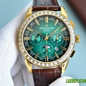 Patek Philippe Aquanaut Replica Watches 44mm Mens Green Dial Leather Strap 1:1 Clone Watch