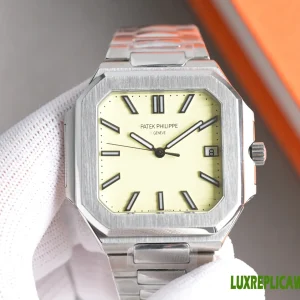 Patek Philippe Nautilus Replica Watches 45mm Mens Cream Dial Metal Bracelet 1:1 Clone Watch