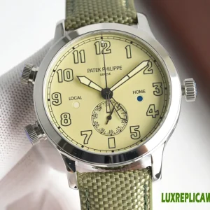 Patek Philippe Aquanaut Replica Watches 40.8mm Mens Cream Dial Rubber Strap 1:1 Clone Watch