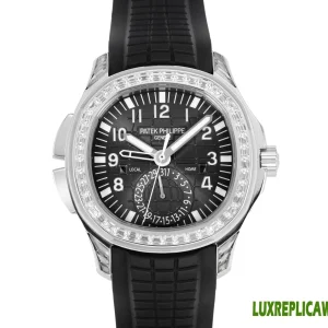Patek Philippe Aquanaut Replica Watches 40.8mm Mens Black Dial Rubber Strap 1:1 Clone Watch