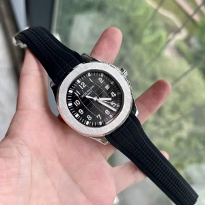 Patek Philippe Aquanaut Replica Watches 42mm Mens Black Dial Rubber Strap 1:1 Clone Watch