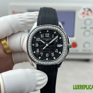 Patek Philippe Aquanaut Luce Replica Watches 38mm Womens Black Dial Rubber Strap 1:1 Clone Watch