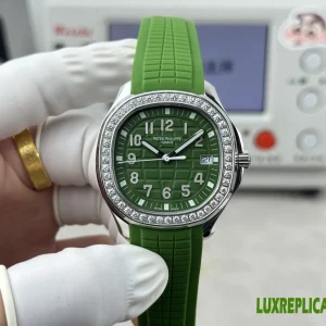 Patek Philippe Aquanaut Luce Replica Watches 38mm Womens Green Dial Rubber Strap 1:1 Clone Watch