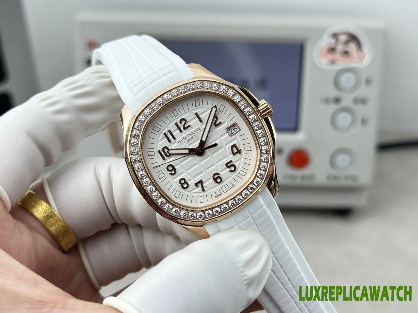 Patek Philippe Aquanaut Luce Replica Watches 38mm Womens White Dial Rubber Strap 1:1 Clone Watch - Image 2