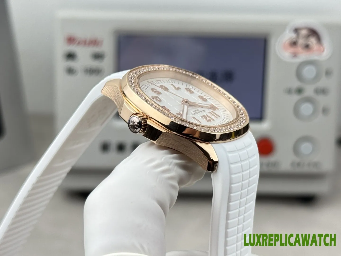 Patek Philippe Aquanaut Luce Replica Watches 38mm Womens White Dial Rubber Strap 1:1 Clone Watch - Image 7