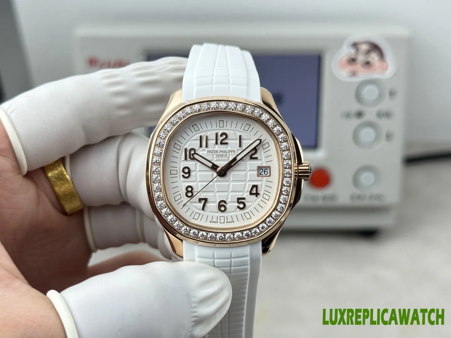 Patek Philippe Aquanaut Luce Replica Watches 38mm Womens White Dial Rubber Strap 1:1 Clone Watch