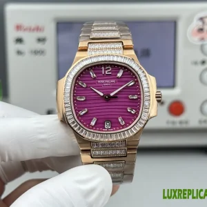 Patek Philippe Nautilus Replica Watches 35mm Womens Purple Dial Metal Bracelet 1:1 Clone Watch