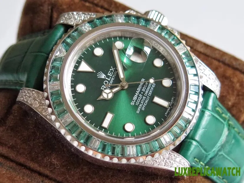 Rolex Submariner Date Replica Watches 40mm Mens Green Dial Leather Strap 1:1 Clone Watch - Image 4