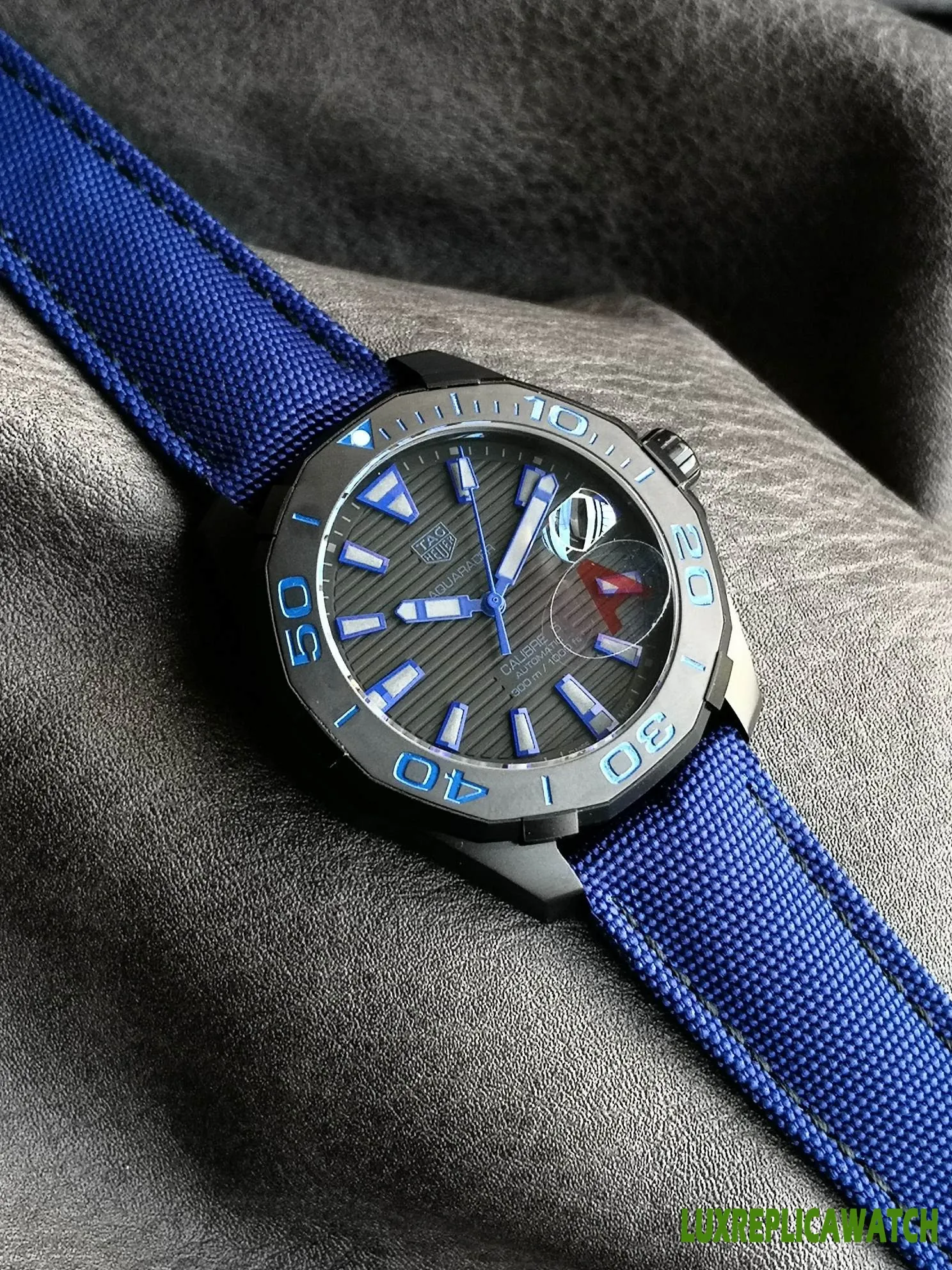 Tag Heuer Aquaracer Replica Watches 41mm Mens Grey Dial Rubber Strap 1:1 Clone Watch - Image 5