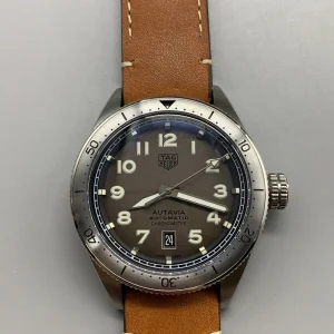 Tag Heuer Autavia Replica Watches 42mm Mens Grey Dial Leather Strap 1:1 Clone Watch