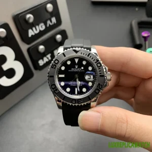 Rolex Yacht-Master Replica Watches 40mm Mens Black Dial Rubber Strap 1:1 Clone Watch